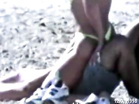 Подсмотренный секс на пляже