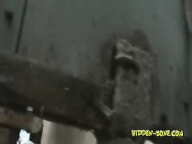 Подсмотр за медсестрой в женском туалете