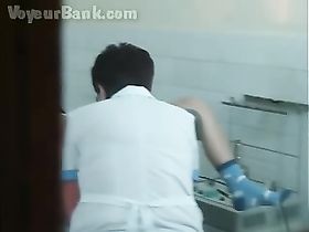 Осмотр трех девушек в гинекологии