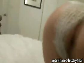 Отодвинул трусики и вставил в жопу