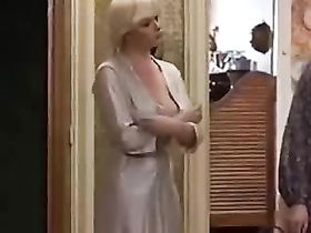 Девушка лижет волосатый лобок в винтажной порнушке