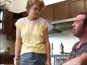 Сын трахает старую мать