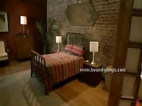 Служанку насилуют в жопу несколько мужиков