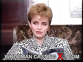 На кастинге коротко стриженая москвичка показала свою аккуратную киску