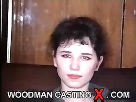 Ретро кастинг симпатичной девки с лохматой киской и упругими титьками