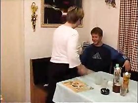 Похотливая училка возбудила ученика