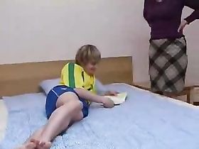 Мохнатка соседки для юного хера