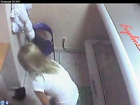 Скрытая камера в солярии - вид изнутри