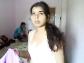 Индийскую девушку трахают