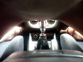 Тёлка совокупляется с рычагом КПП