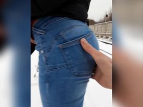 Случайный секс с незнакомкой на железной дороге в вагину