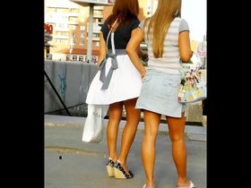 Режиссер-любитель ходит везде с включенной камерой и снимает, что у девушек под юбкой